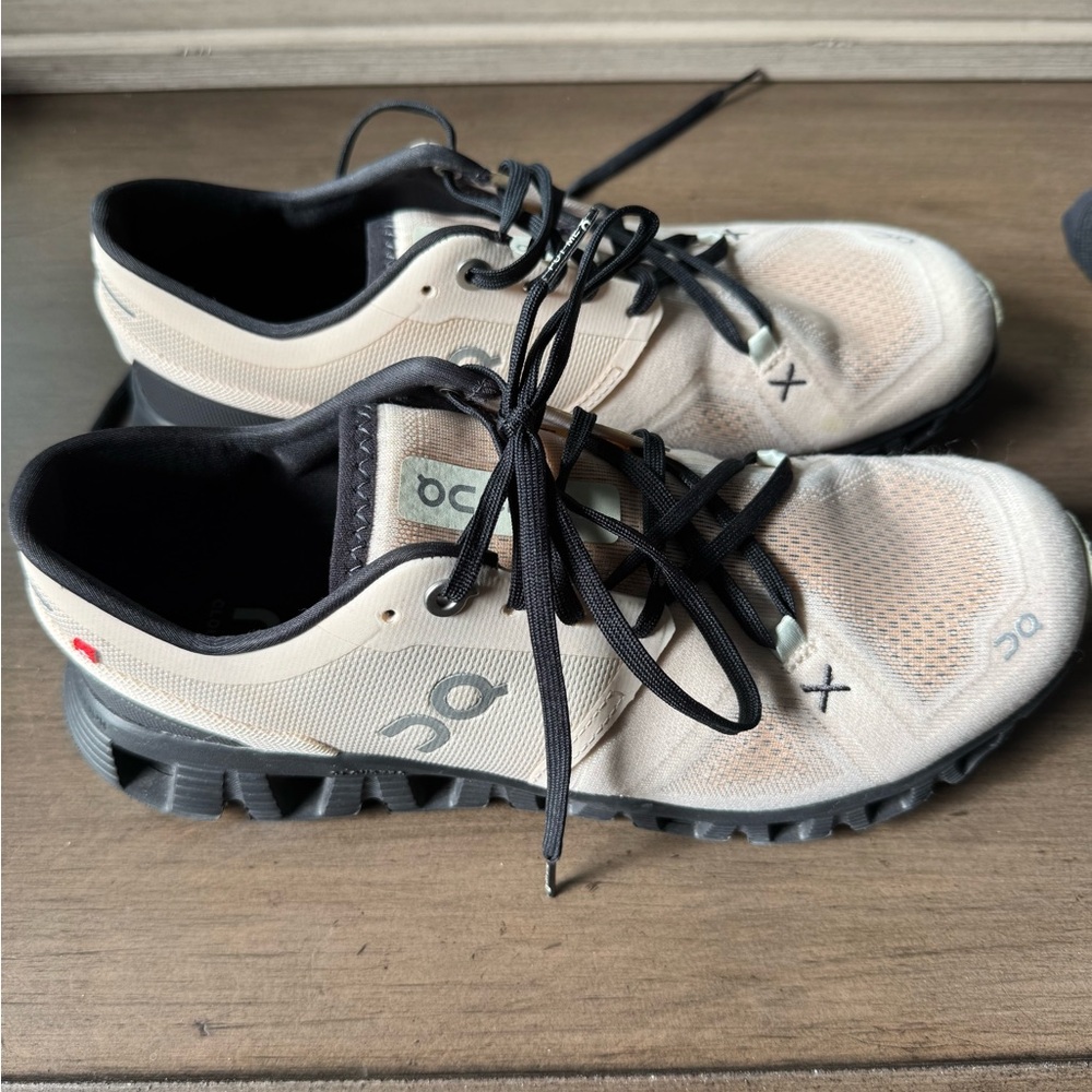 - On Cloud sneakers - brand new worn once to try on and walk around, but t…